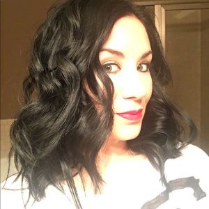 Meet your Posher, Clarisa